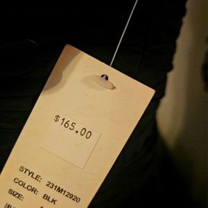 Lord & Taylor, Black, size 4-6.